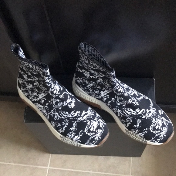 Versace shoes - Picture 4 of 4